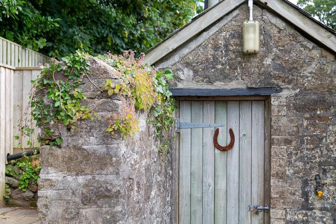 Charlestown Cottage, Woodburner, Gardens & Parking Exterior foto